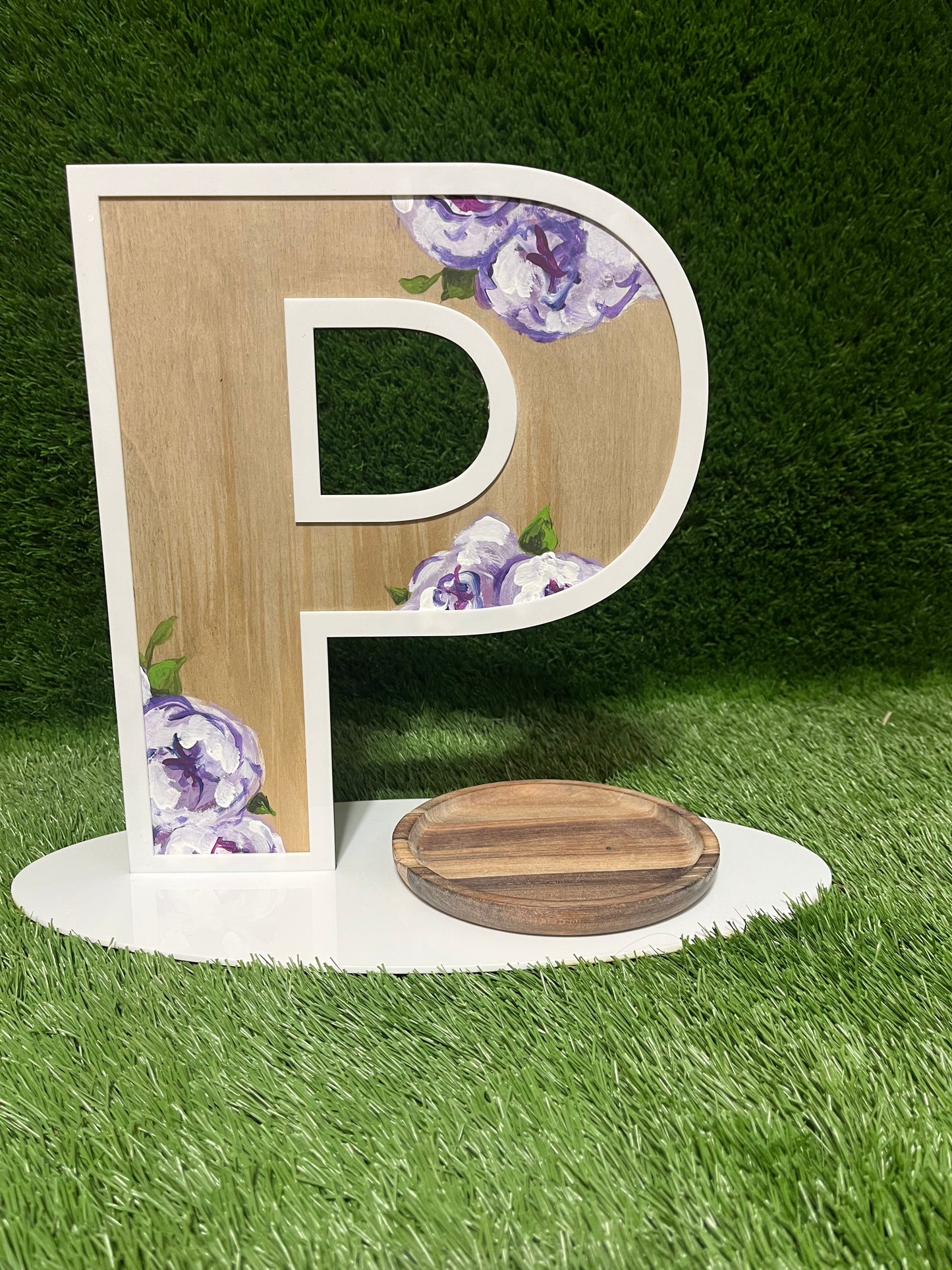 P room decor with trinket tray - Presley Monroe