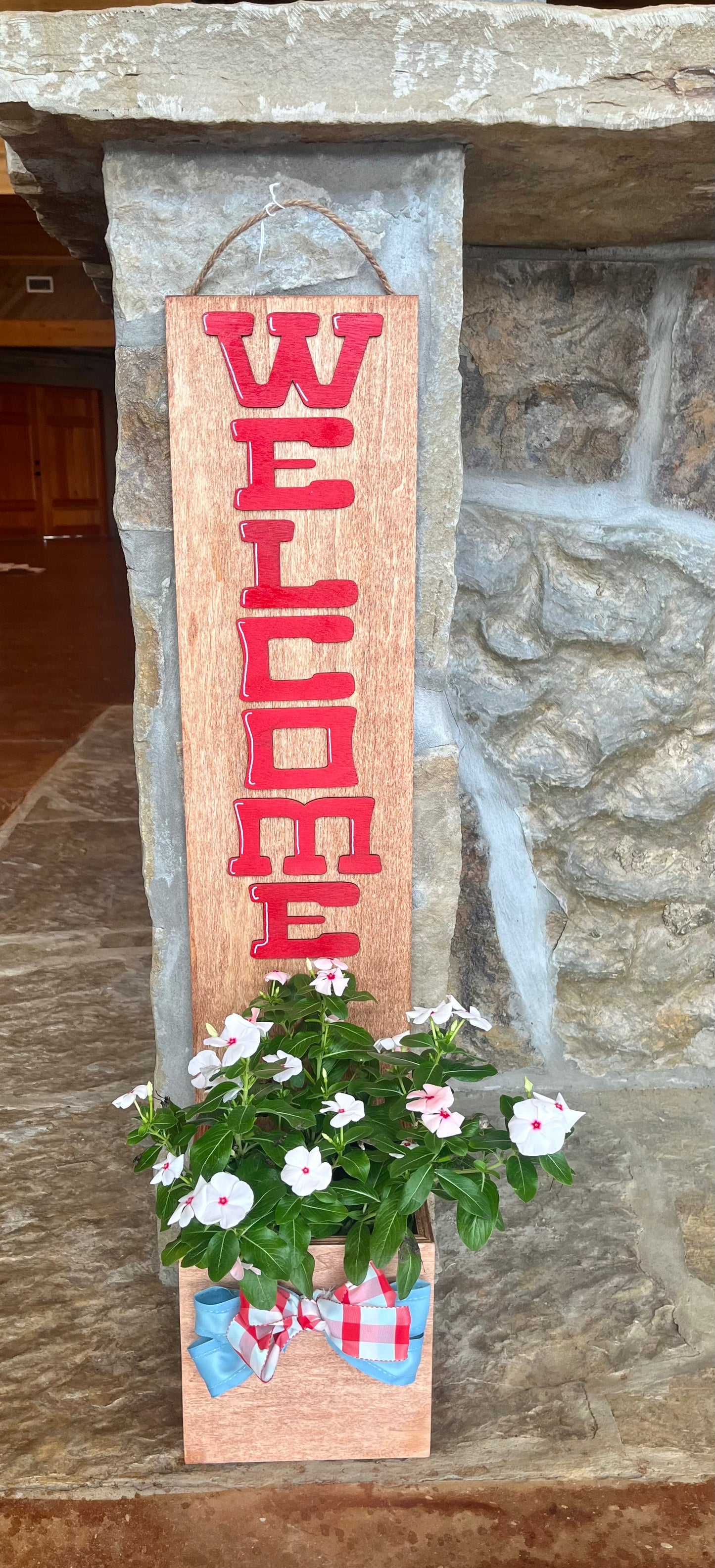 Welcome Planter Box (Red)