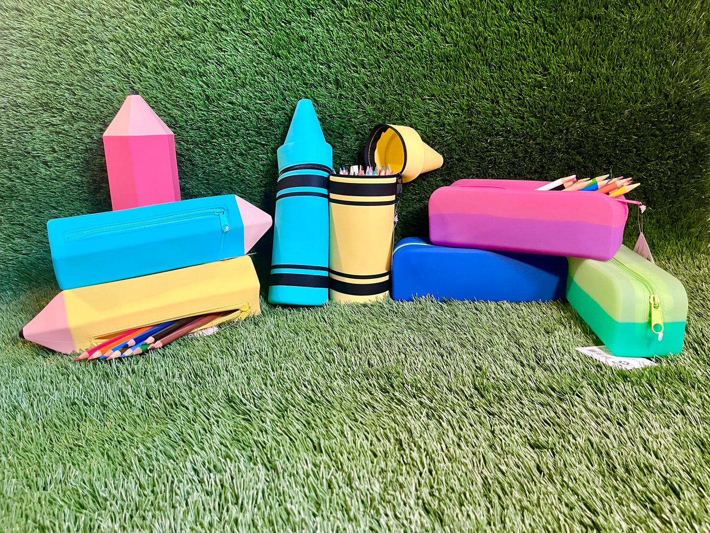 Crayon pencil case: personalized