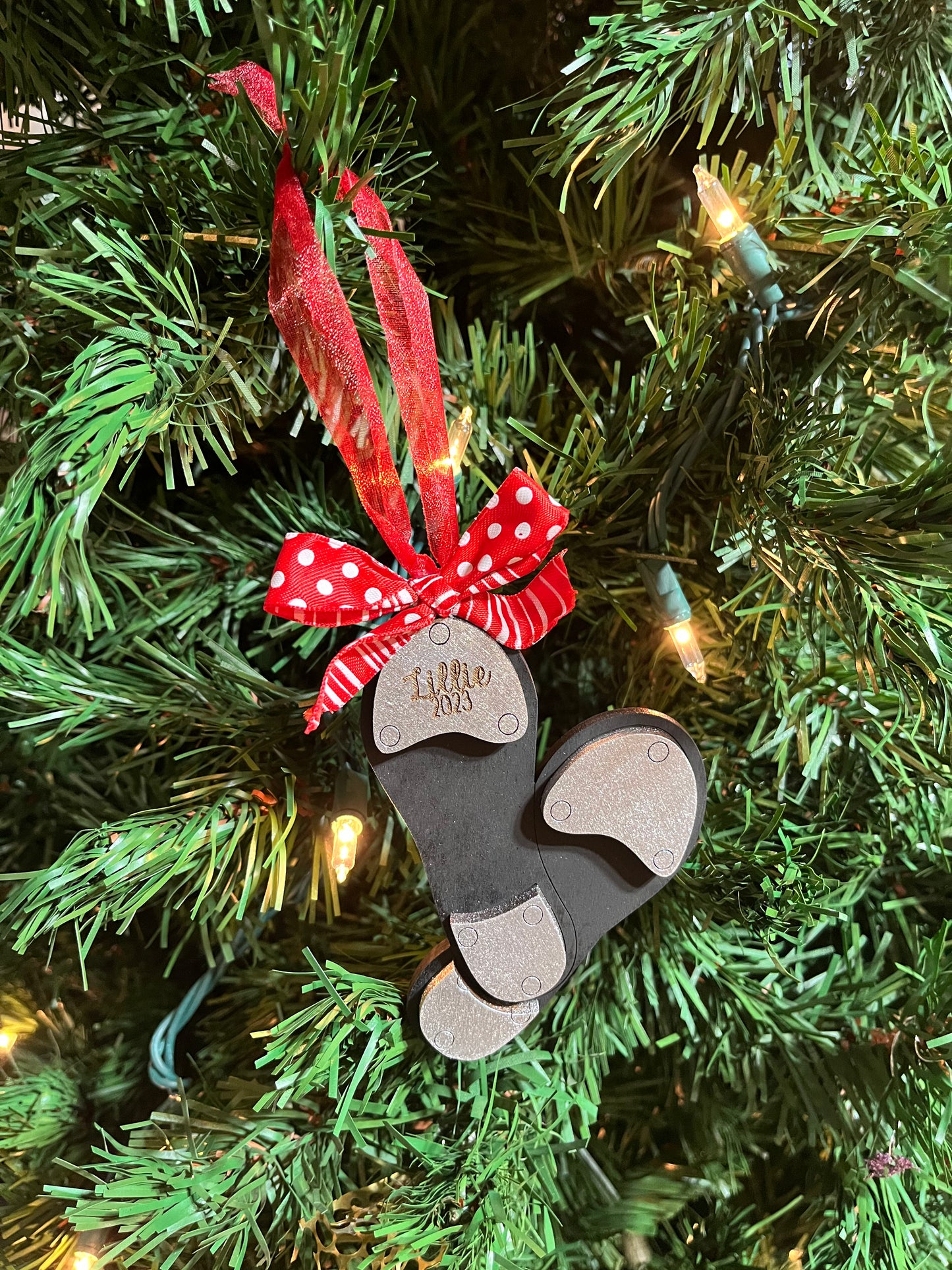 Tap shoe ornament
